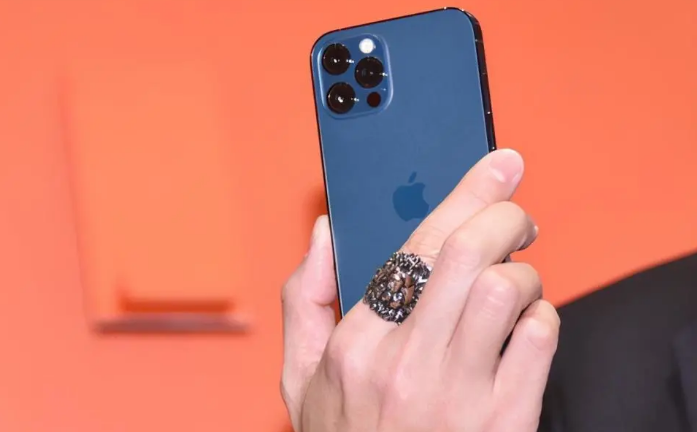 平安苹果手机维修分享iPhone12系列重启方法教程 